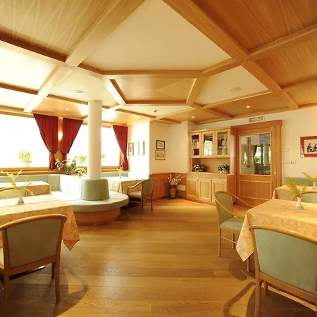 Hotel Montana 4*
