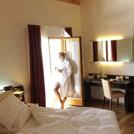 Montana Hotel 4*